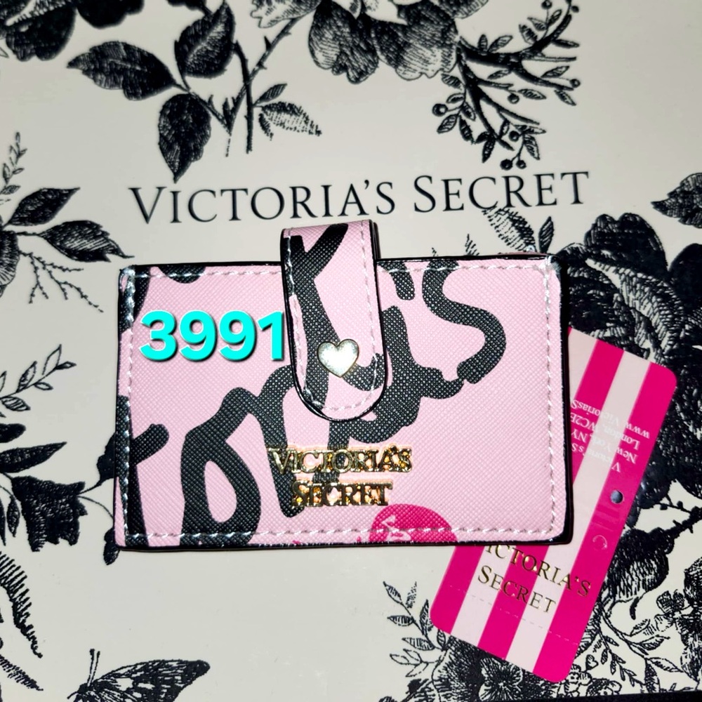 Victoria Secret Expandable Card Case New